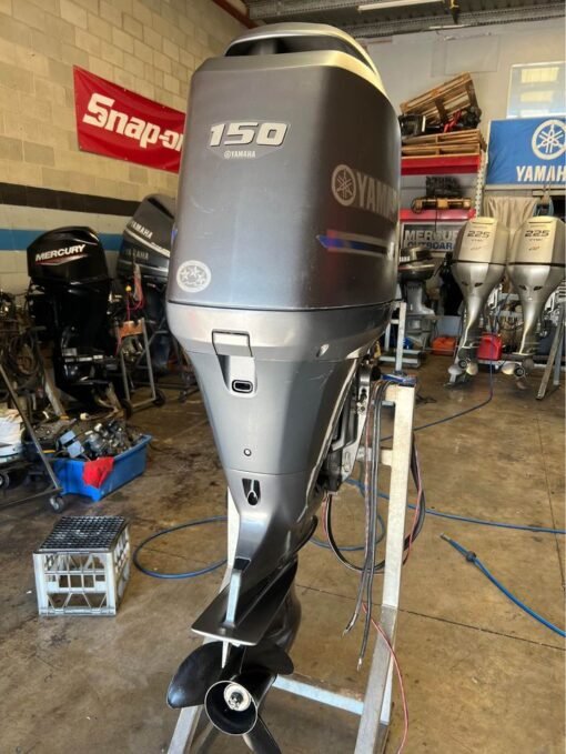 Yamaha 150hp 4 Stroke EFI Outboard Motor - 2007